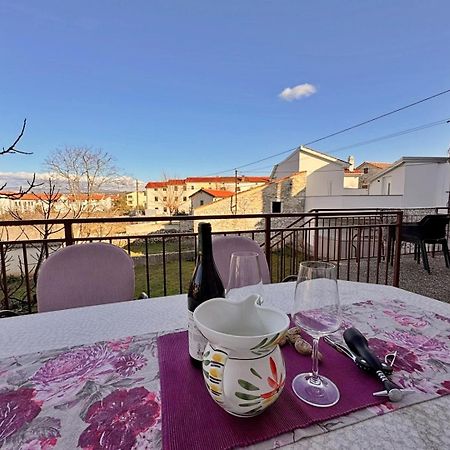 Apartments Katarina Malinska Luaran gambar