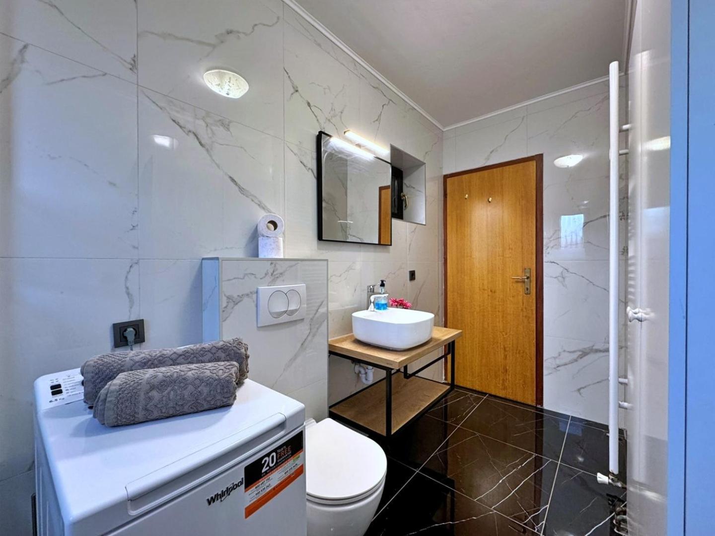 Apartments Katarina Malinska Luaran gambar